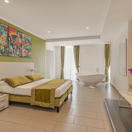 Trevi Palace Hotel Рим Екстериор снимка