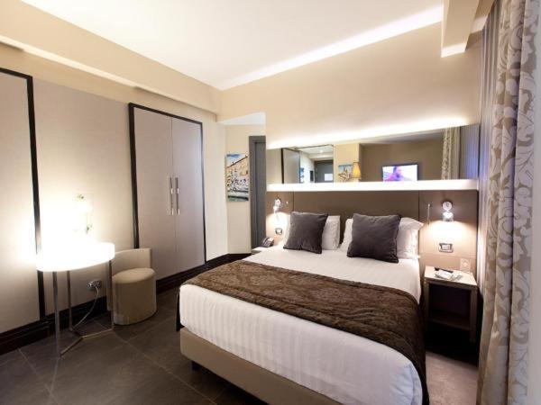 Trevi Palace Hotel Рим Екстериор снимка