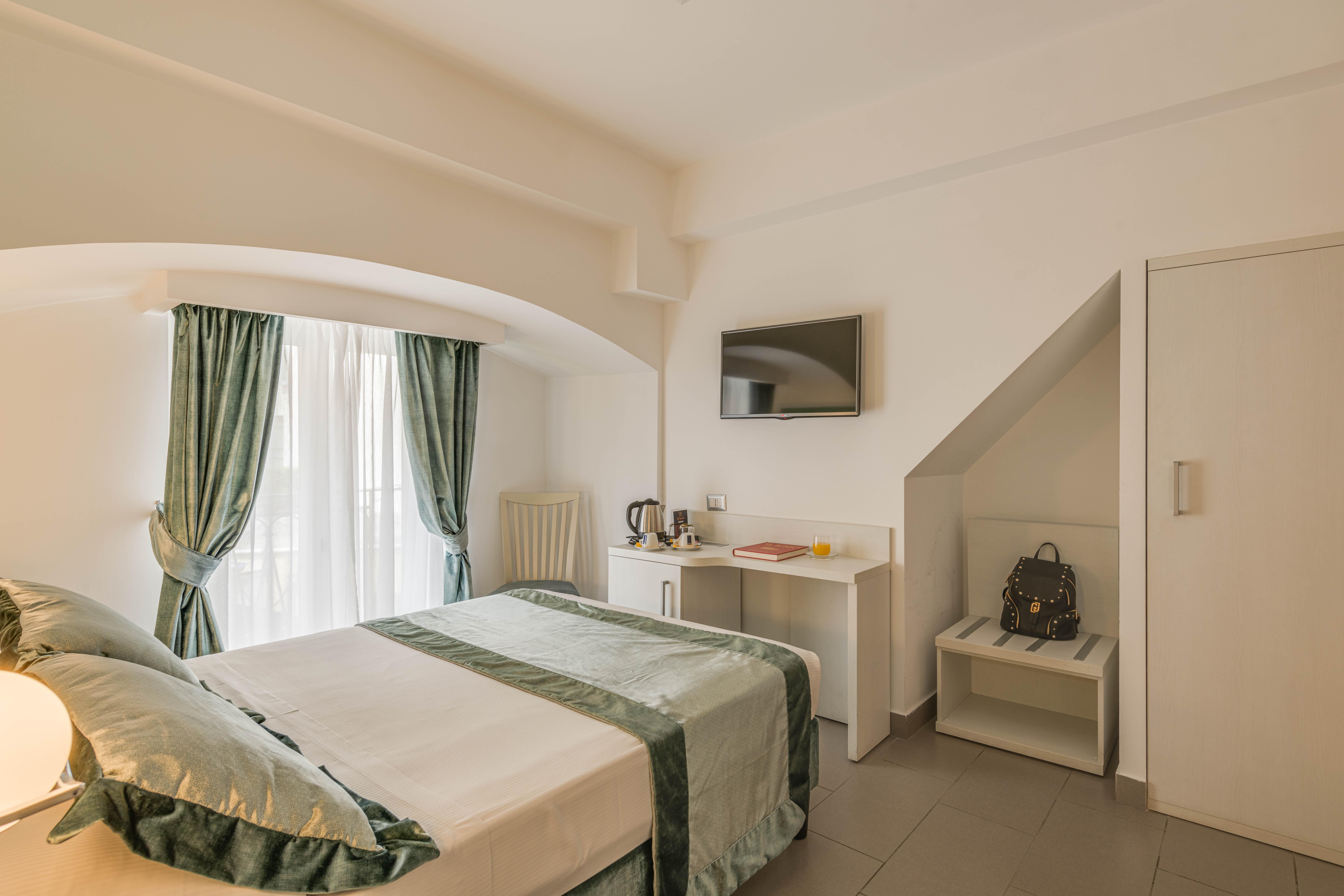 Trevi Palace Hotel Рим Екстериор снимка