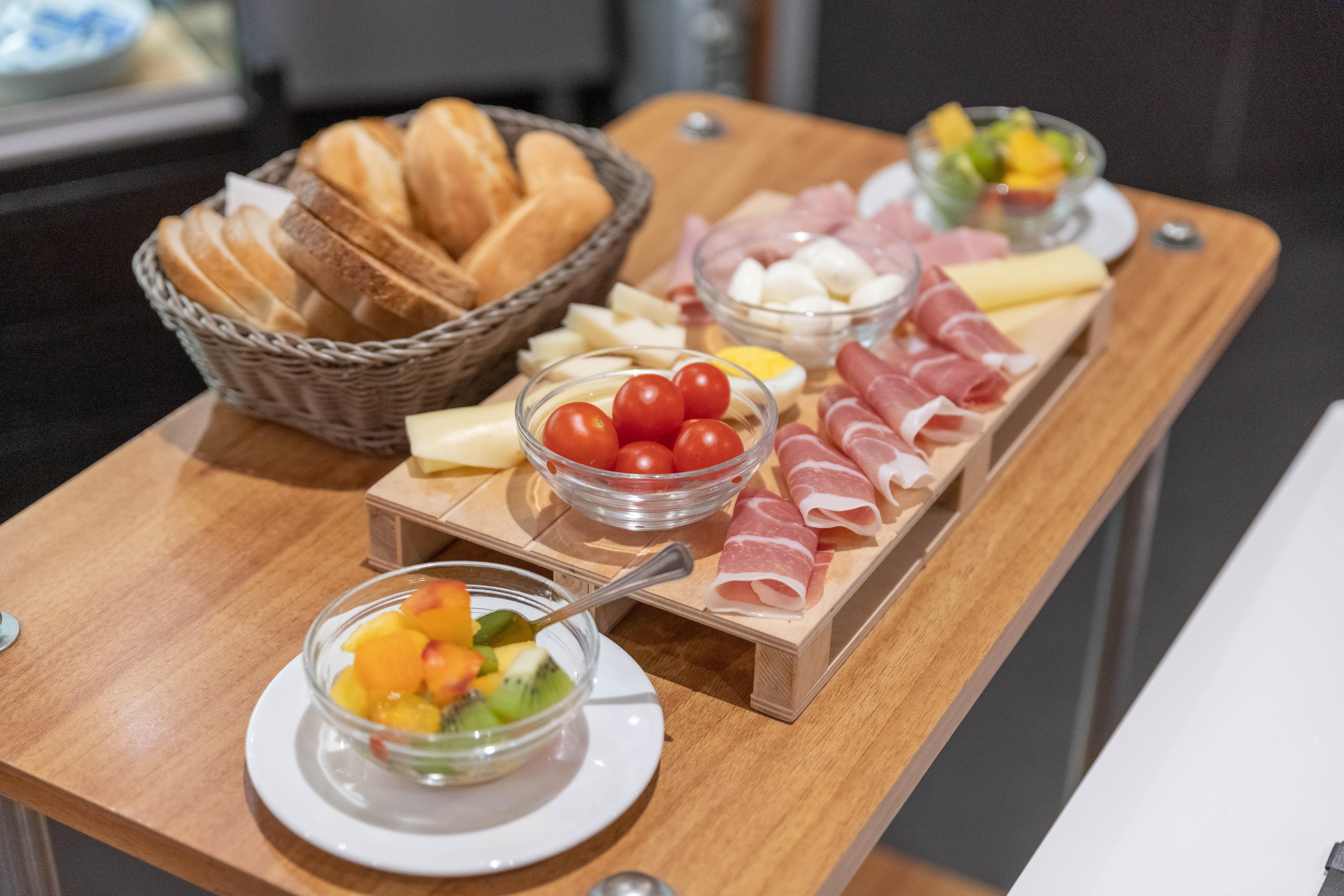 Trevi Palace Hotel Рим Екстериор снимка